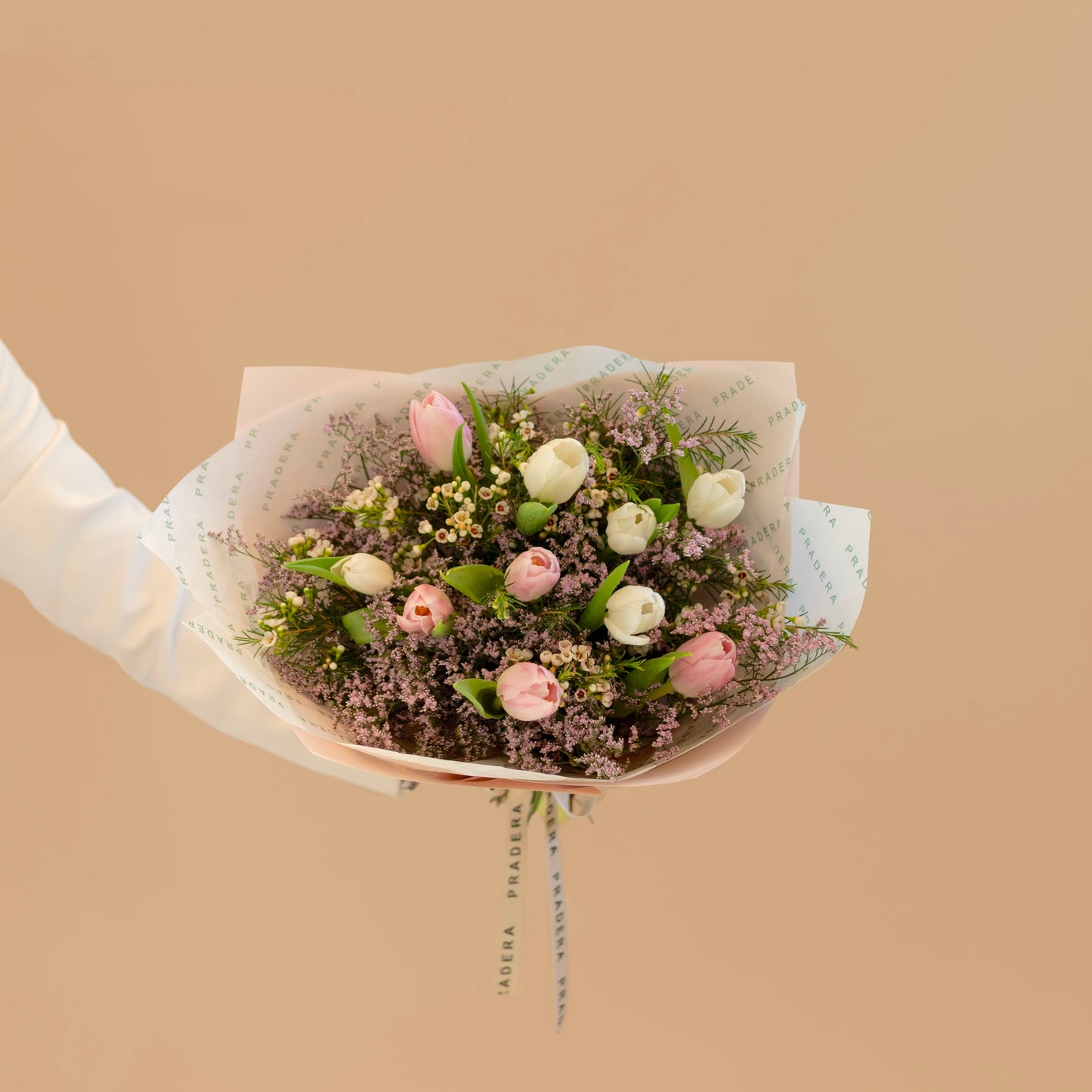 RAMO 10 TULIPANES ROSA