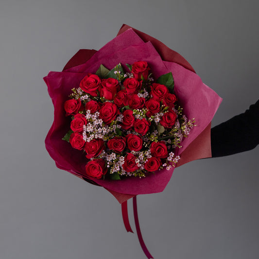RAMO 24 ROSAS ROJAS